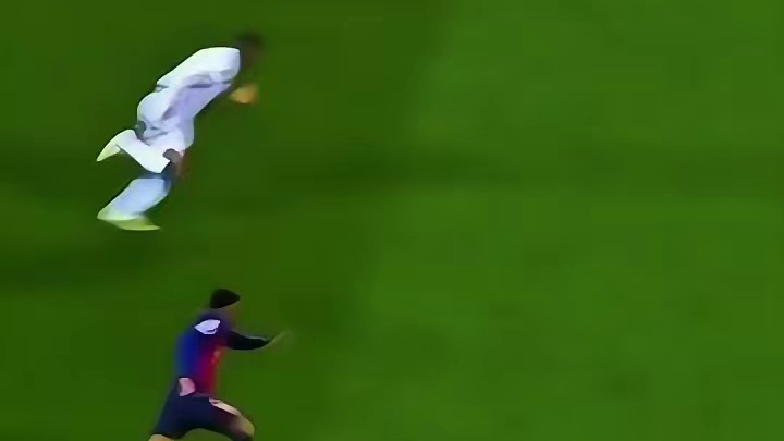 如果单按17岁来说，可以说是史无前例