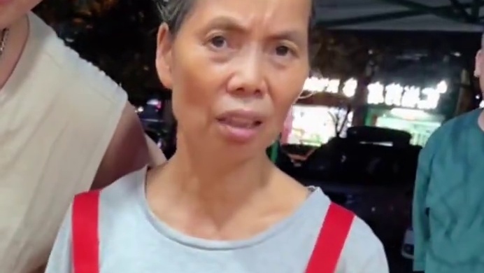 肌肉猛男挑战八戒10碗爆辣，他能挑战成功吗？#螺蛳粉