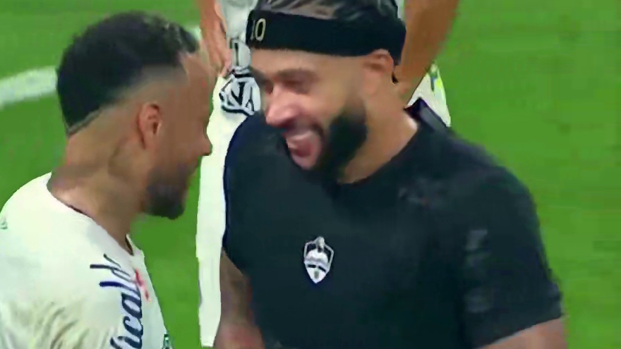 换别人像内马尔这样受伤早就报废了