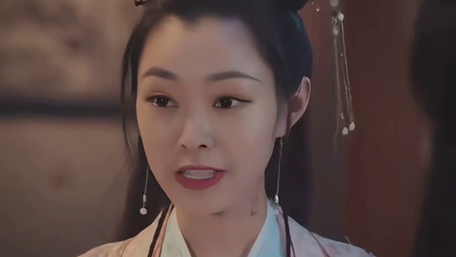 任何一个偶像剧中怕不是都少不了感冒灵吧哈哈哈，天生就是工具灵了！