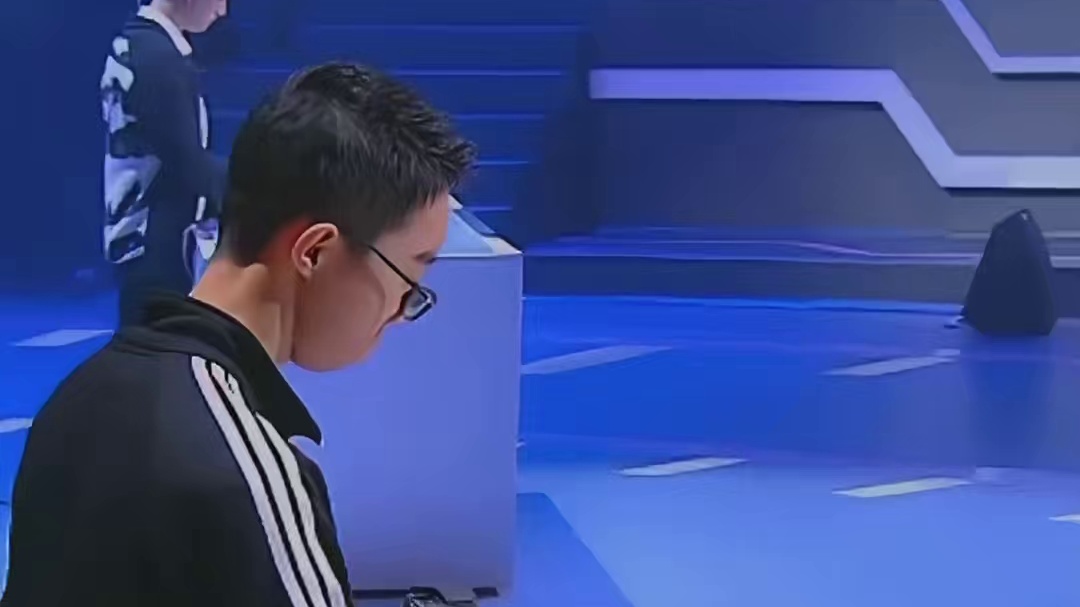 娄云皓 “秒答”搞崩对手心态！