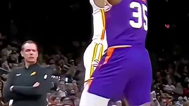 防守习惯性向前扑，这肯定不是故意的