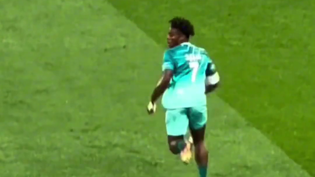 看似简单却非常棒的进球