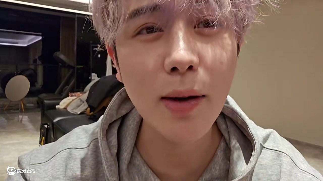 【童锦程】过年没陪我妈喝酒，她就说我忘本了！