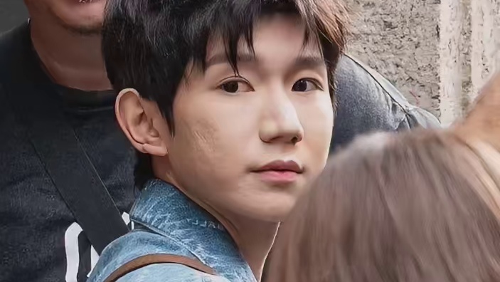 王源精修和生图差异较大