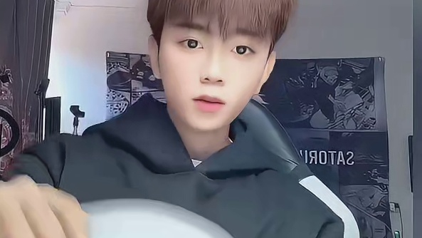 被狠狠心动了。。