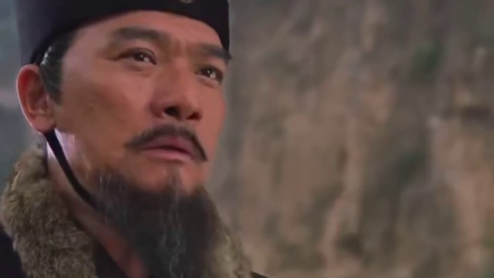 披着小丑的皮厚葬吧