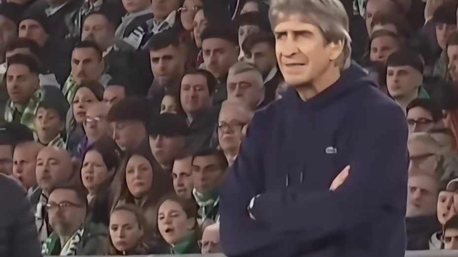 掏到真神了！贝蒂斯主教练佩莱格里尼看到安东尼凌空世界波后震惊不已