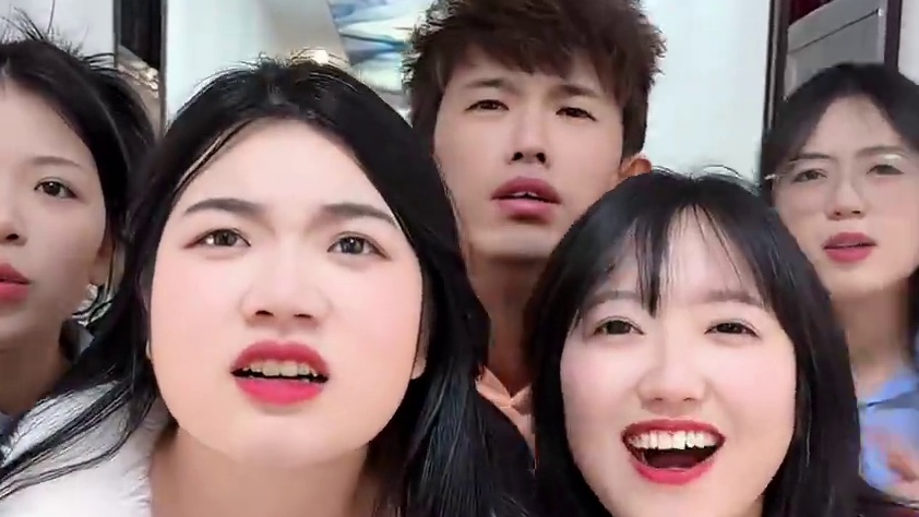 帮我选厕所，男女都分不清了 #内容启发搜索 #办公室游戏 #真会玩系列 #意想不到的结局 #趣味游戏