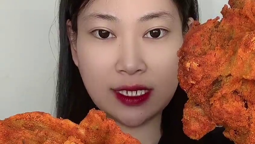 #芝士粉炸鸡 炸芝士 #立信藤椒妙脆鸡腿 一袋有10个 藤椒口味 油炸空气炸锅都可以 外脆里嫩 一口