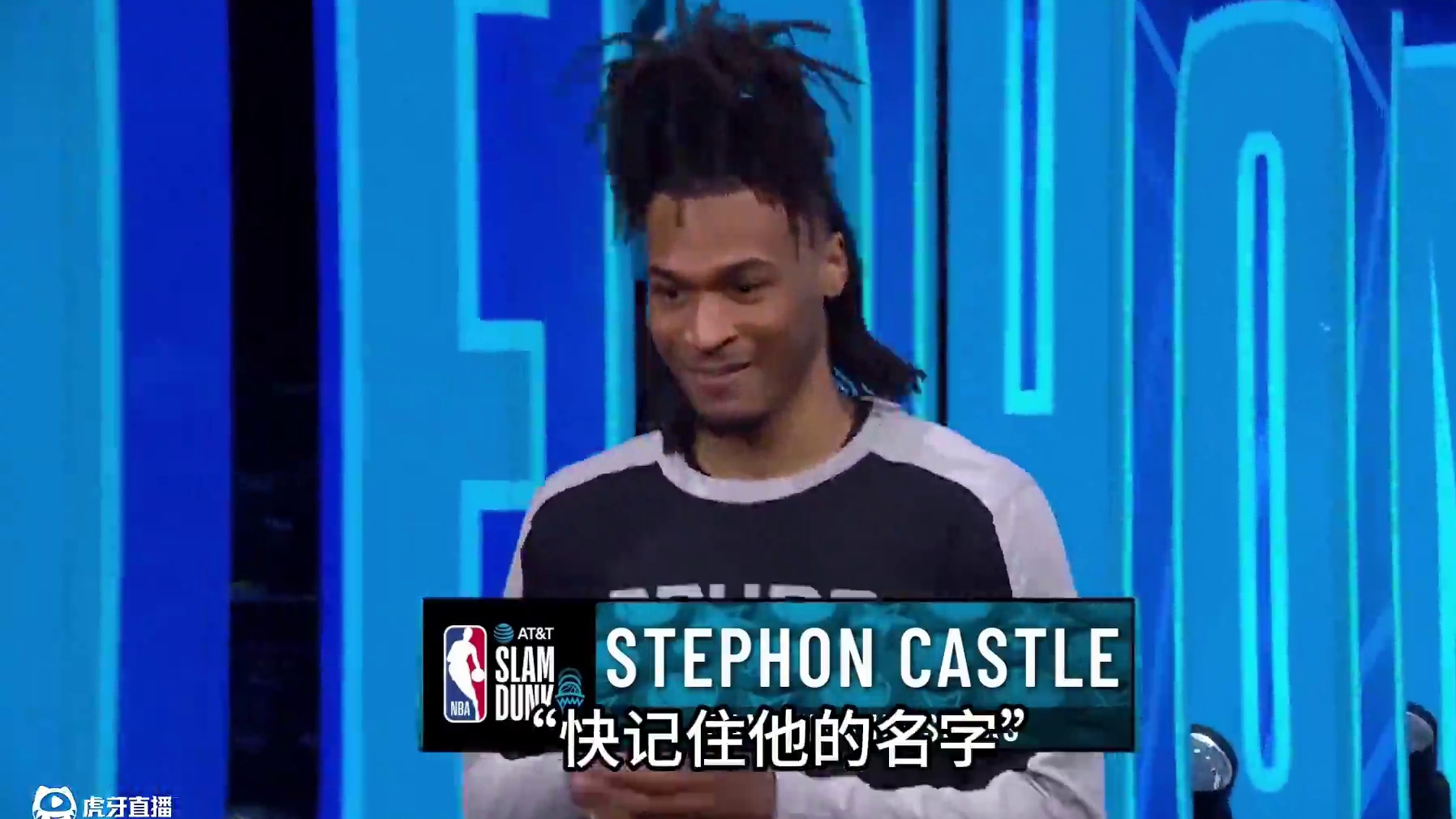 差1.8分！20岁新秀硬刚扣篮王，他的野心才刚刚开始 #卡斯尔 #扣篮大赛 #nba #全明星 #麦