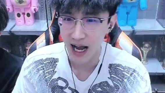 做蔡哥切片,一个月两万？ 