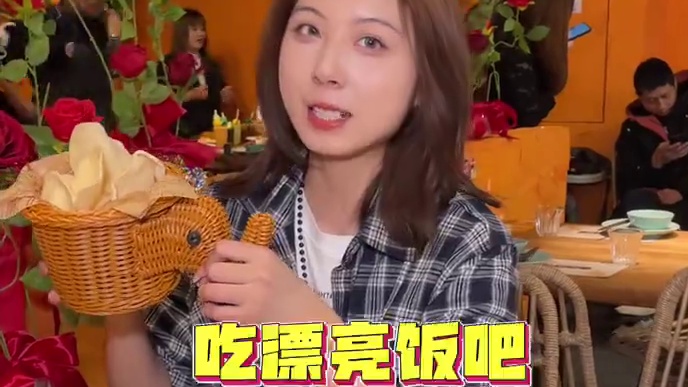 你们不要再问什么好吃啦 我推的都可以冲。#本地美食 #眉山 #万达 #同城美食 #希希酥