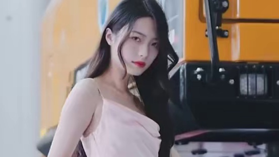 这下好了，车也可以拿去卖废品了