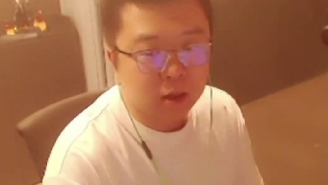 素质，劝解各位兄弟们，一定要注意素质！#穿越火线 #cf #白鲨周虎