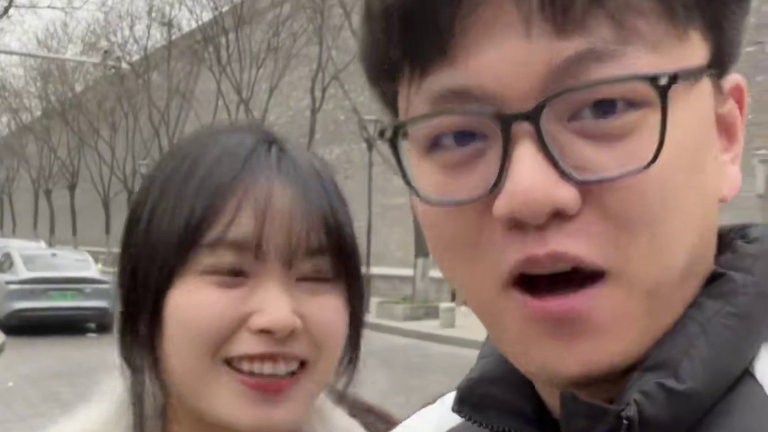 用摇骰子的方式随机决定一天吃几顿 #情侣日常 #生活碎片记录 #干饭情侣