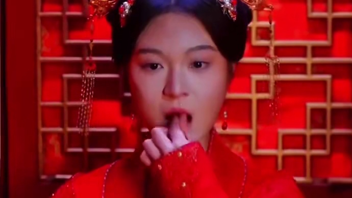 热门短剧推荐【我家王妃怀里藏着万能空间】 #我家王妃怀里藏着万能空间 #好剧推荐 #短剧