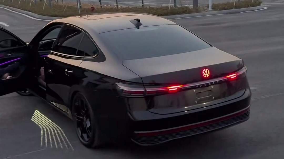 “这不是宣传片，这是各位老板的预告片”