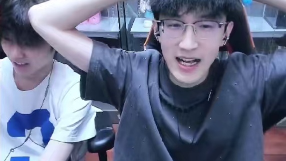 这么送下去一年不得几百万啊？ 