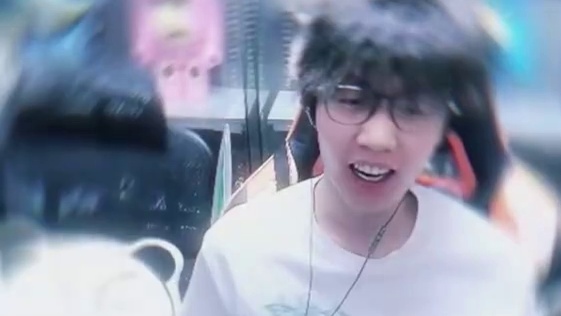 说个事儿兄弟们，以后我跟橘哥混了 