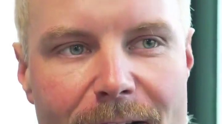 博塔斯说我回家了 大哥重回梅奔后肉眼可见的轻松自在，一切都是熟悉的模样，“我回家了！”#博塔斯 #周