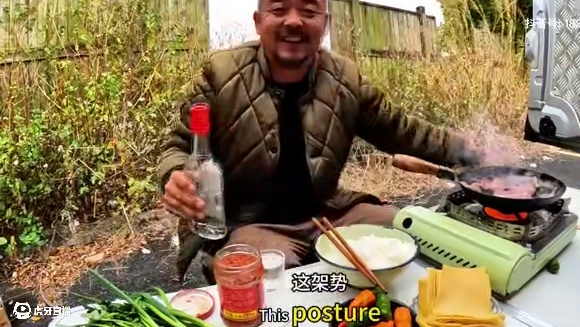 广东降温真冷啊，沙大厨吃烤肉暖和暖和，上集#露营美食 #穷游