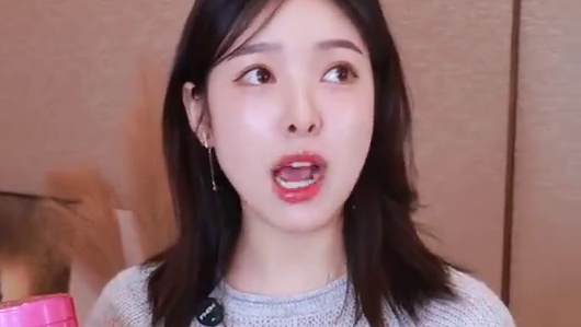 小虎居然不经过我同意直接把我的东西给扔了，还骂我的员工#外国媳妇 #内服 #胶原蛋白