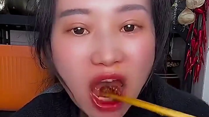 #酸菜面 #川味 #红油抄手 #灵魂宵夜