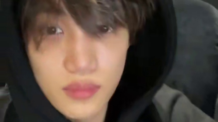 金钟仁像牛一样的干活#金钟仁kai #金钟仁退伍#娱乐评论大赏