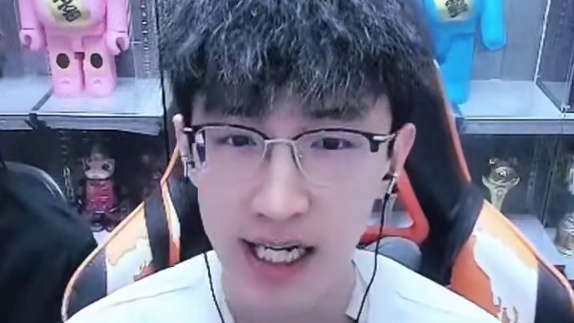 仙逆联动的游戏内装备这么超模？ #我浮夸真的要强 #逆水寒手游 #浮夸666 #逆水寒仙逆联动