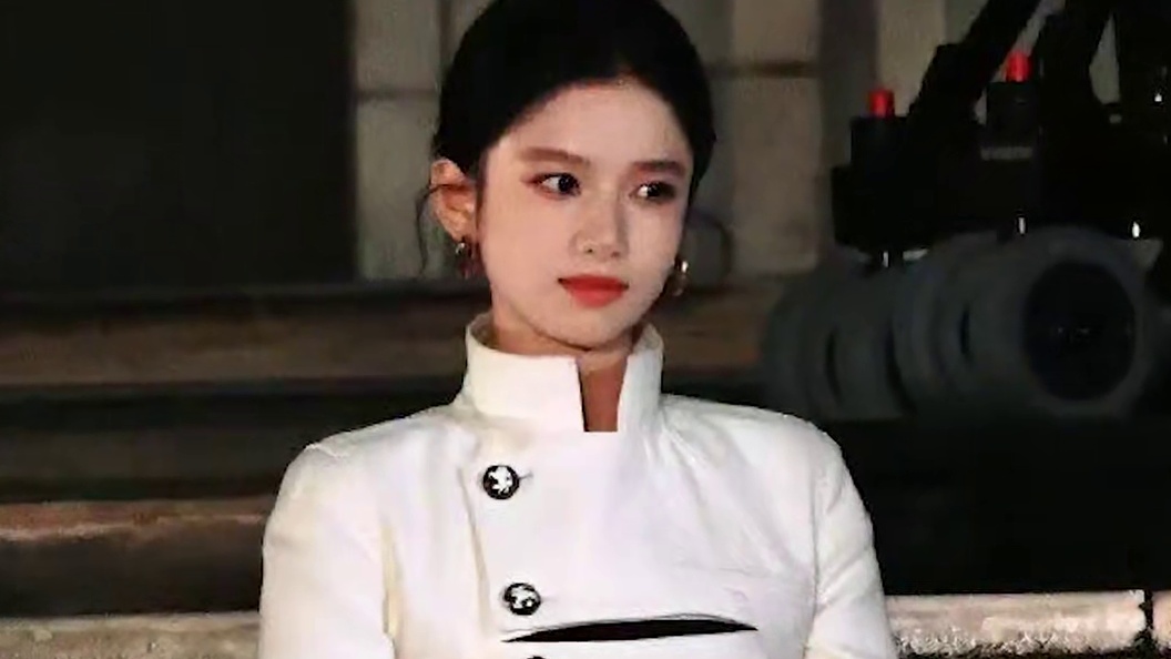 张婧仪，不愧是我们优雅气质的东方女人！！#张婧仪 #伦敦时装周 #时装周