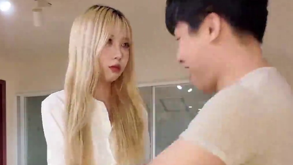 队友都在前面冲锋陷阵，我岂能… #西格玛男人 #意想不到的结局 #情侣 #骚操作