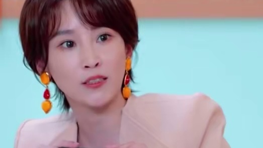 拥抱真的是表达爱意最好的方式 #半熟恋人第4季 #颜安综艺首谈恋爱秘诀 #颜安 #恋爱 #新春看好戏