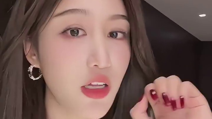 当事人为什么不是自己出来发声呢，不是朋友就是姐姐