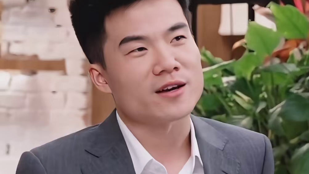 因公殉职消防员英雄的母亲因看董宇辉直播重获力量 希望这位母亲能够越来越开心