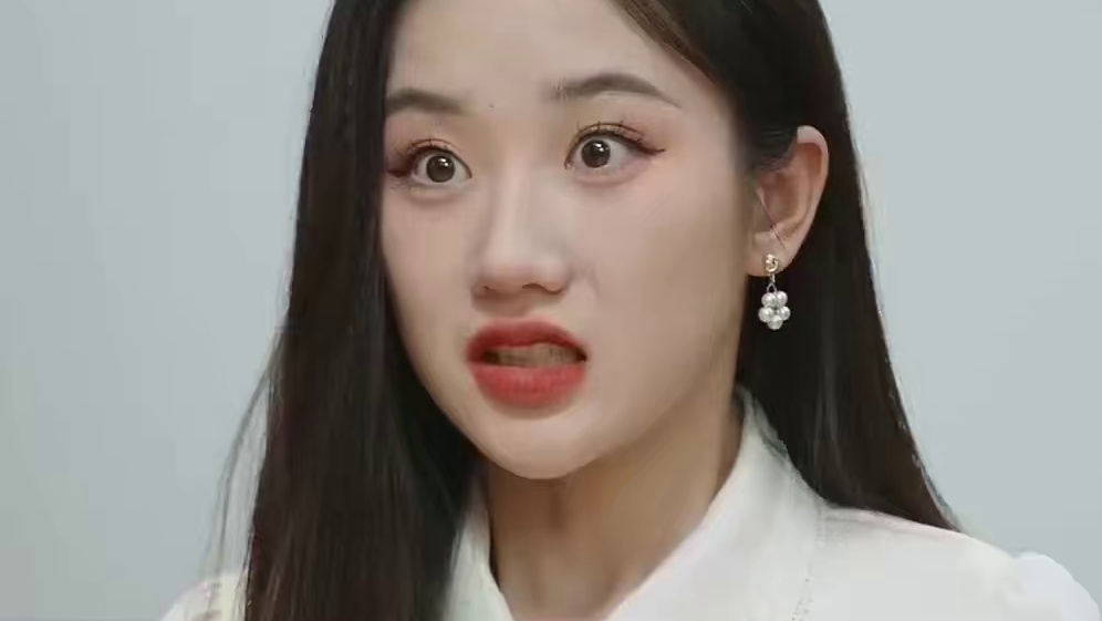 误惹冰山老板后，她慌了 #甜宠 #爱情 #职场 #误惹冰山老板后她慌了 #苏秘书为何那样 