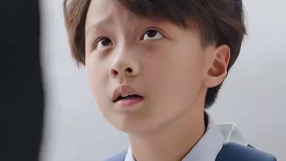 林国炜继承妻子遗产，不料接手的却是天量债务，一切竟是妻子与初 恋男友私奔的诈死骗局。重生一世，面对装