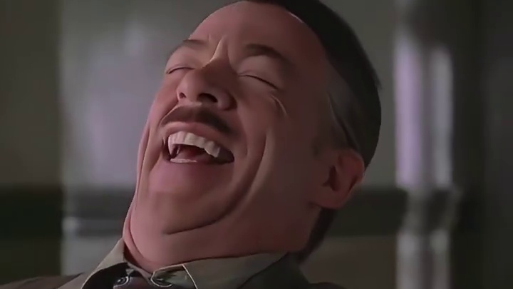 有点恐怖但是很好笑！