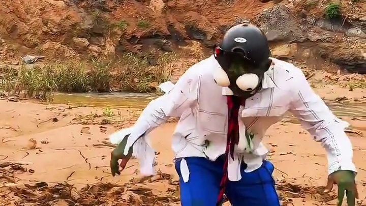 ToRung搞笑 植物大战2 
#解压 #搞笑#搞笑视频