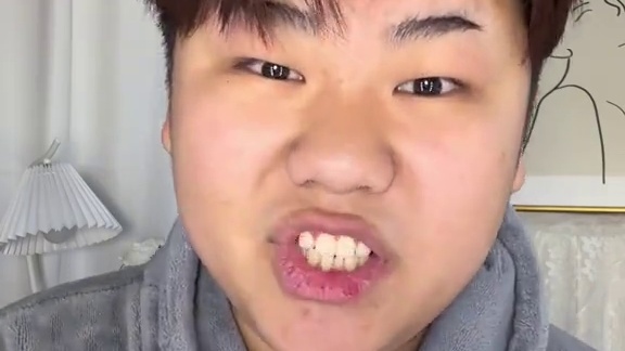 这是你的网络女神吗？ #伪音 #网恋需谨慎 #声优都是怪物  #声线变换挑战