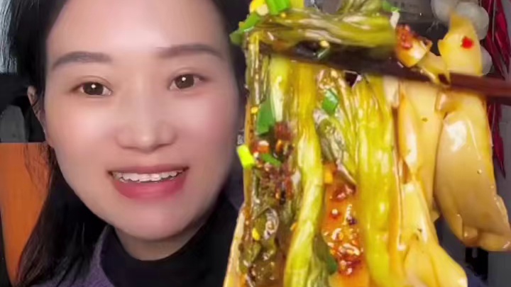 #酸菜面 #爱吃辣