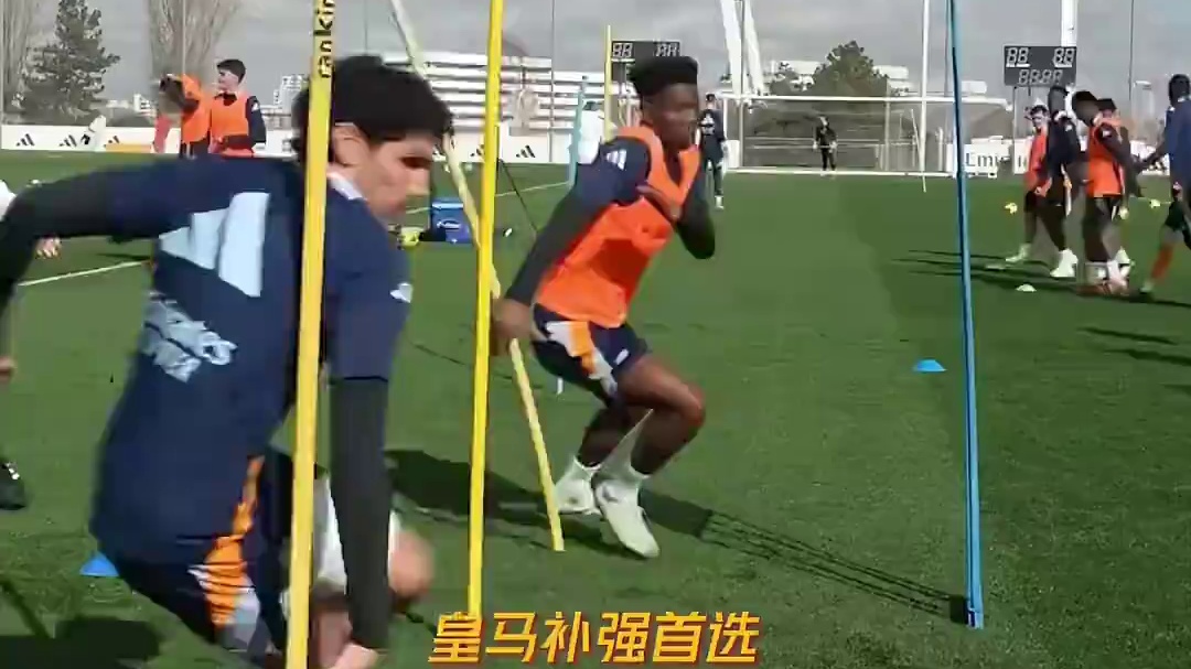 目前皇马阵容方面的短板十分显著