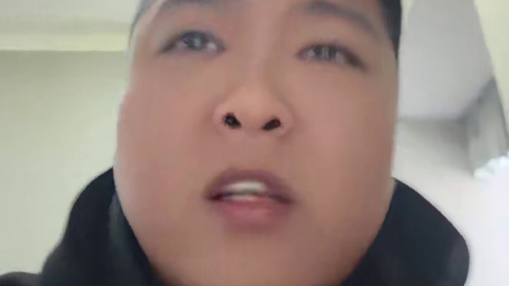 最后时刻詹姆斯假摔都被快船挑战成功了，结果就这？算了 恭喜湖人五连胜 气的我肚子疼#湖人五连胜  #