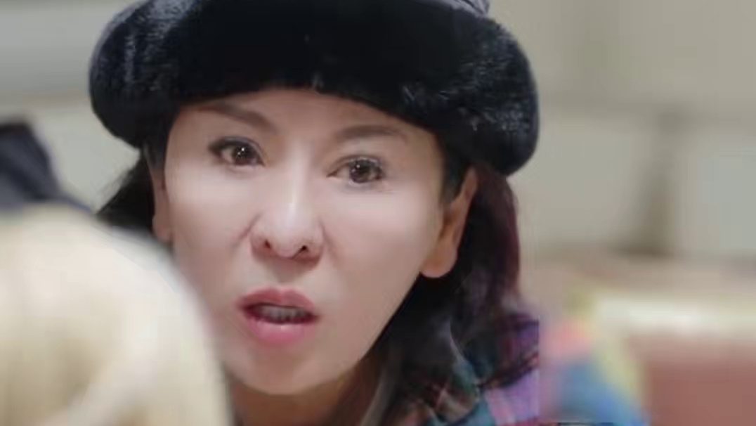 #向太说来一路繁花后能走路了 努力跟随集体步伐坚持完成旅行的姐姐真的很棒！#一路繁花 #陈岚