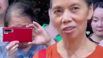 湖南美女挑战10碗爆辣，竟然...#螺蛳粉