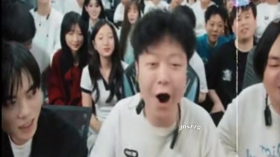 #陈伯全能王 紧凑杯首日全场搞笑名场面合集#陈伯名场面 #紧凑杯#内容启发搜索