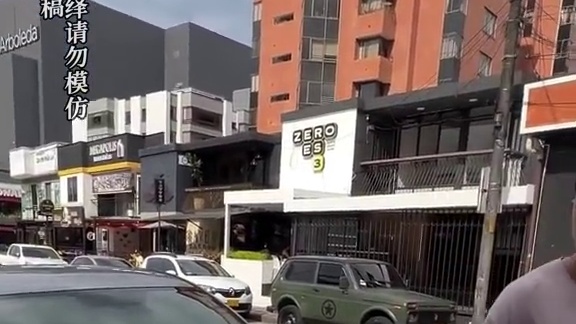 街头挑战 情侣忠诚挑战 有时候爱与不爱之间只是一瞬间 #街头挑战 #老外真会玩
