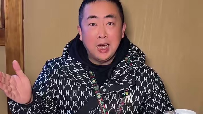 289的龙虾宴，龙虾和甲鱼一起搞，品种多味道还好#武汉美食 #好吃不贵经济实惠 #今年首顿小龙虾安排