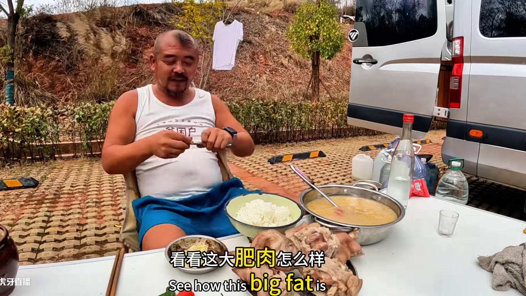 江西赣州过二月二，晚餐煮一锅猪蹄配上酸菜汤，好过瘾#露营美食 #穷游