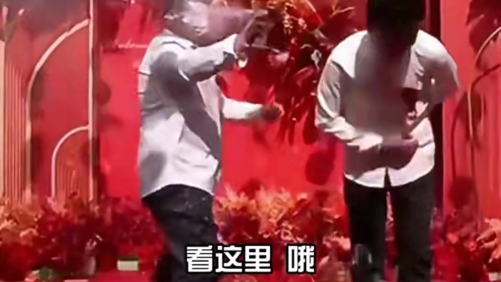 搞笑配音 你是要跟我碰一下吗，我会让你知道什么叫做残忍#别划走 #你喜欢的样子